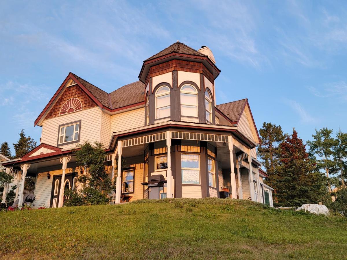 Bluejay Suites B&B Whitehorse Zewnętrze zdjęcie